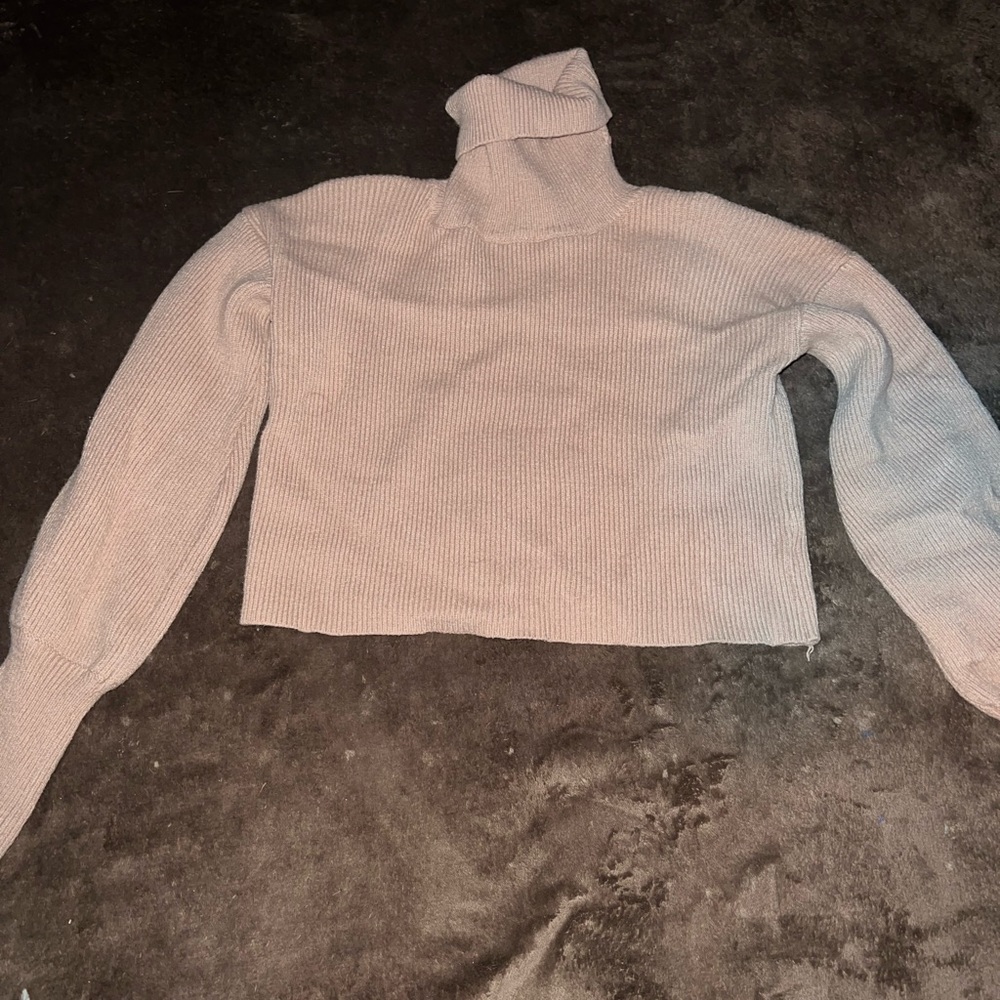 Beige Turtle Neck sweater, Never Worn, Size Medium